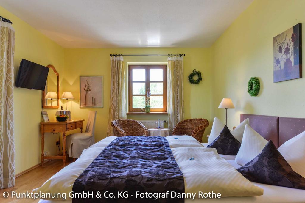 Hotel Oberwirt Obing Exterior photo