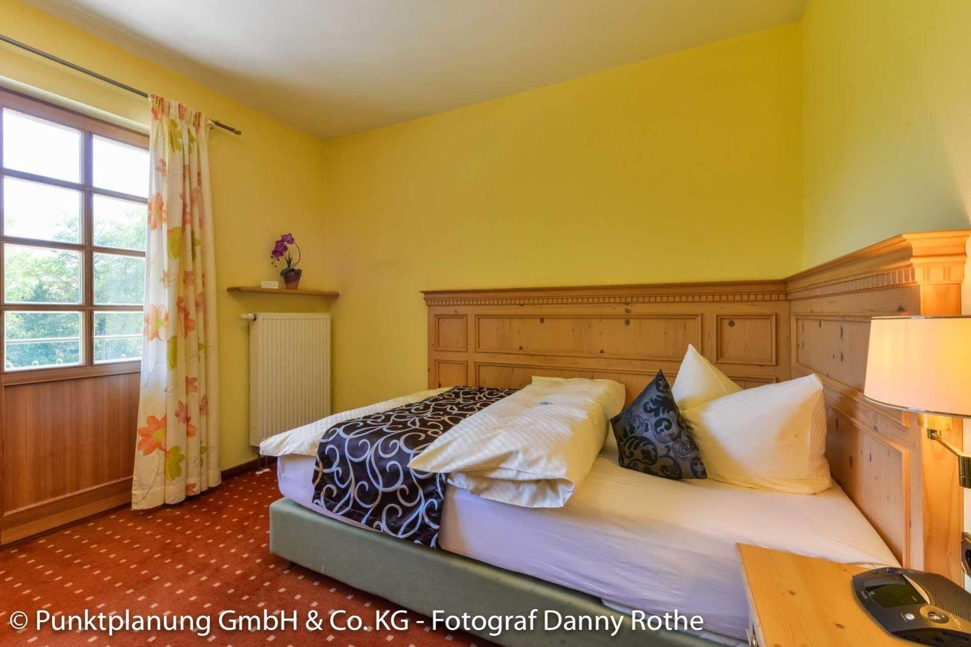 Hotel Oberwirt Obing Exterior photo